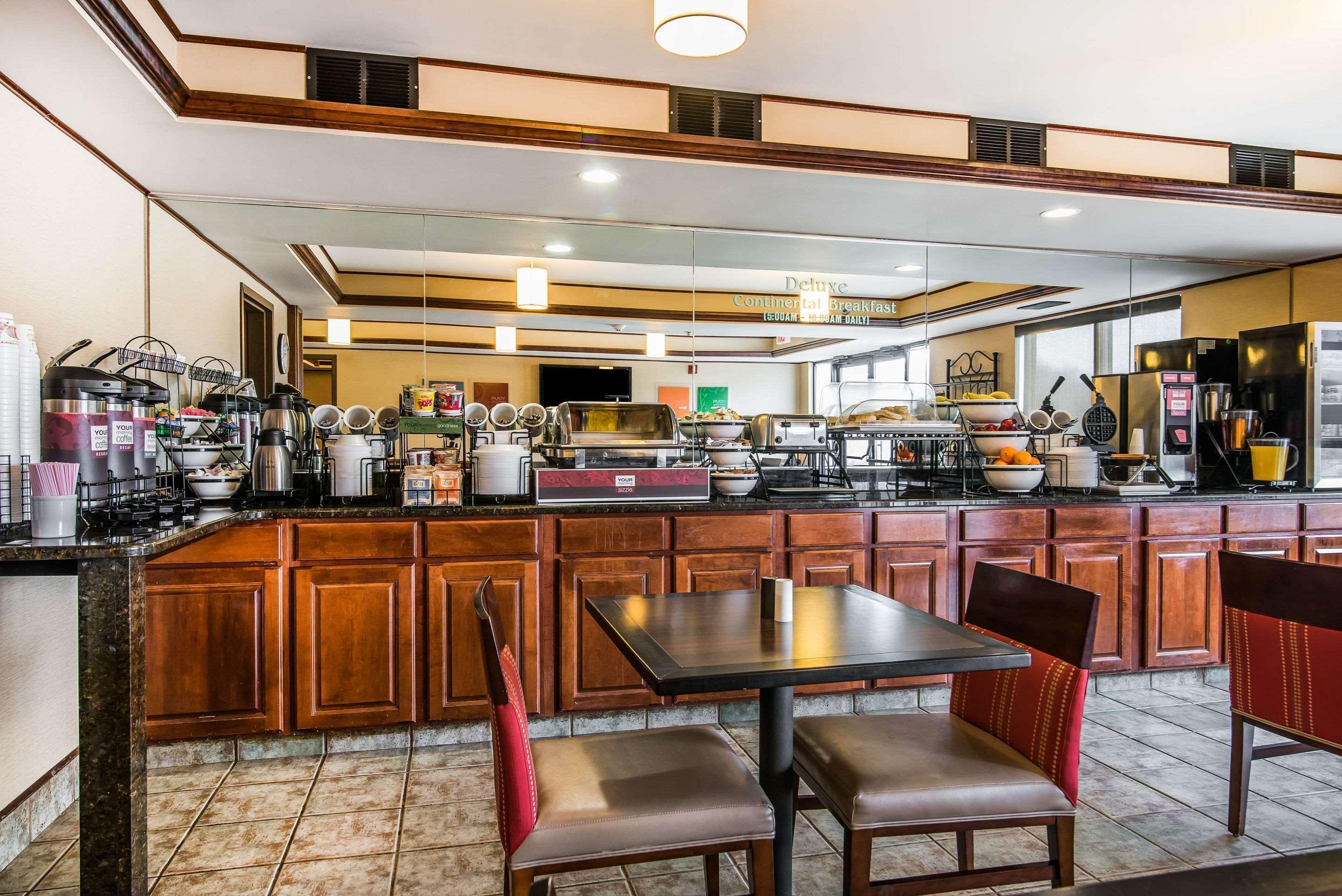 Quality Inn & Suites Towanda Luaran gambar